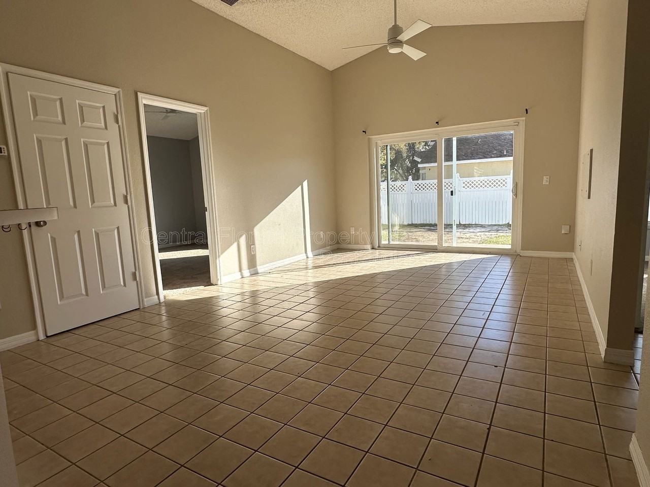 13652 Glasser Ave - Photo 5 of 12