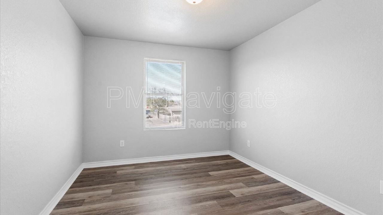 6962 Lakeview Dr #101 - Photo 6 of 16