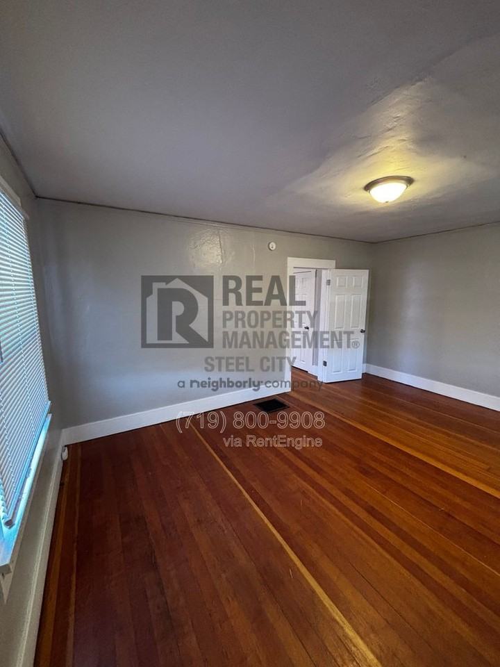 1728 Carteret Ave - Photo 2 of 12