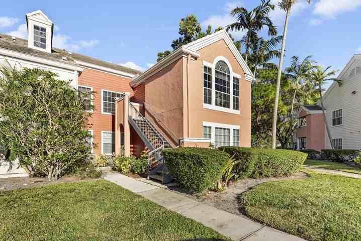 1365 Crystal Way #H - Photo 2 of 9