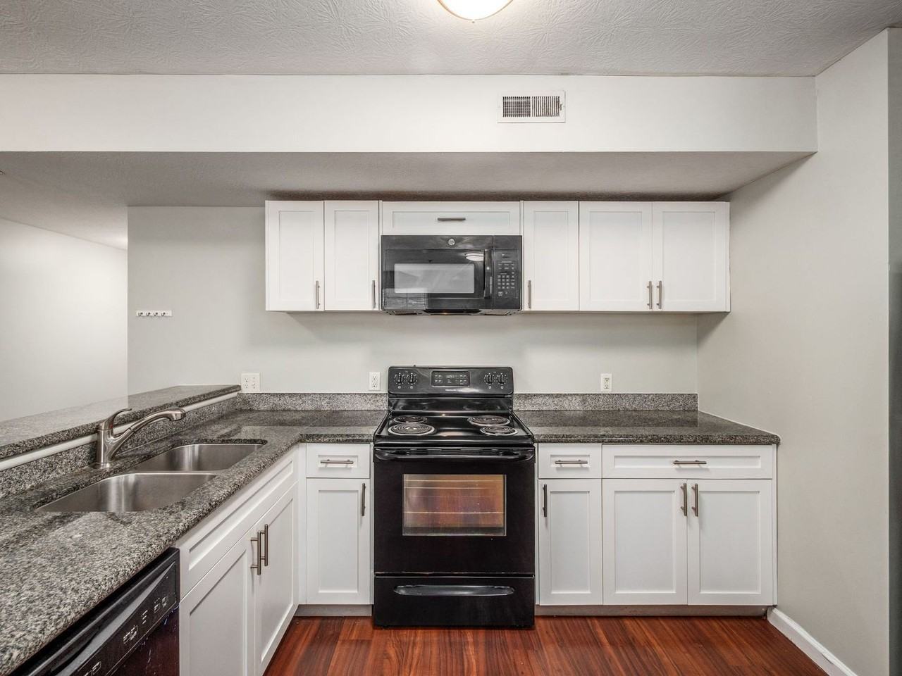 262 Chittenden Ave #301 - Photo 3 of 19