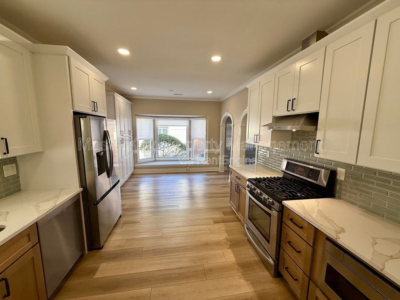 101 Prestwick Pl - Photo 4 of 22