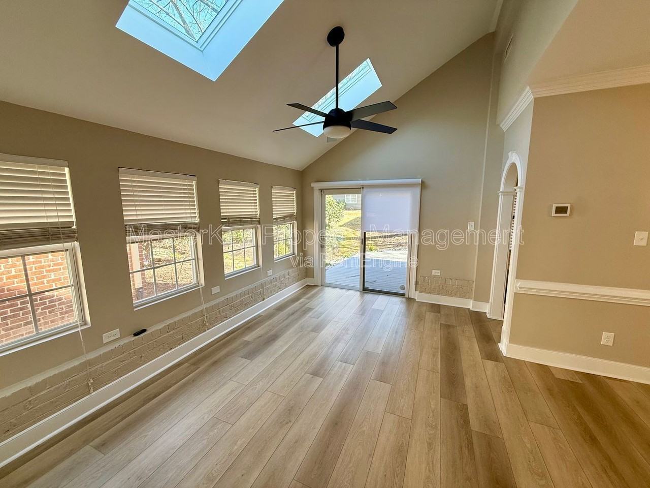 101 Prestwick Pl - Photo 6 of 22