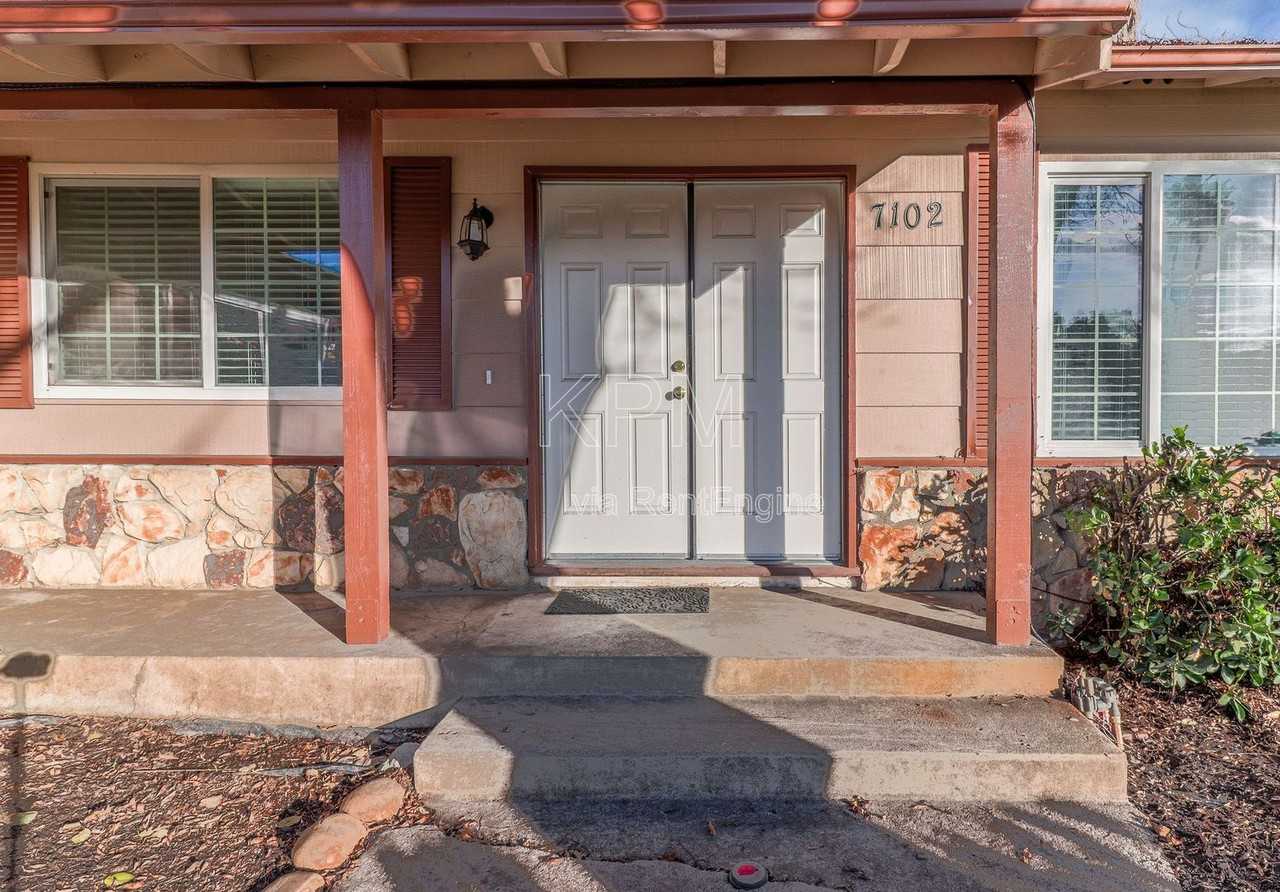 7102 Richland Way - Photo 4 of 27