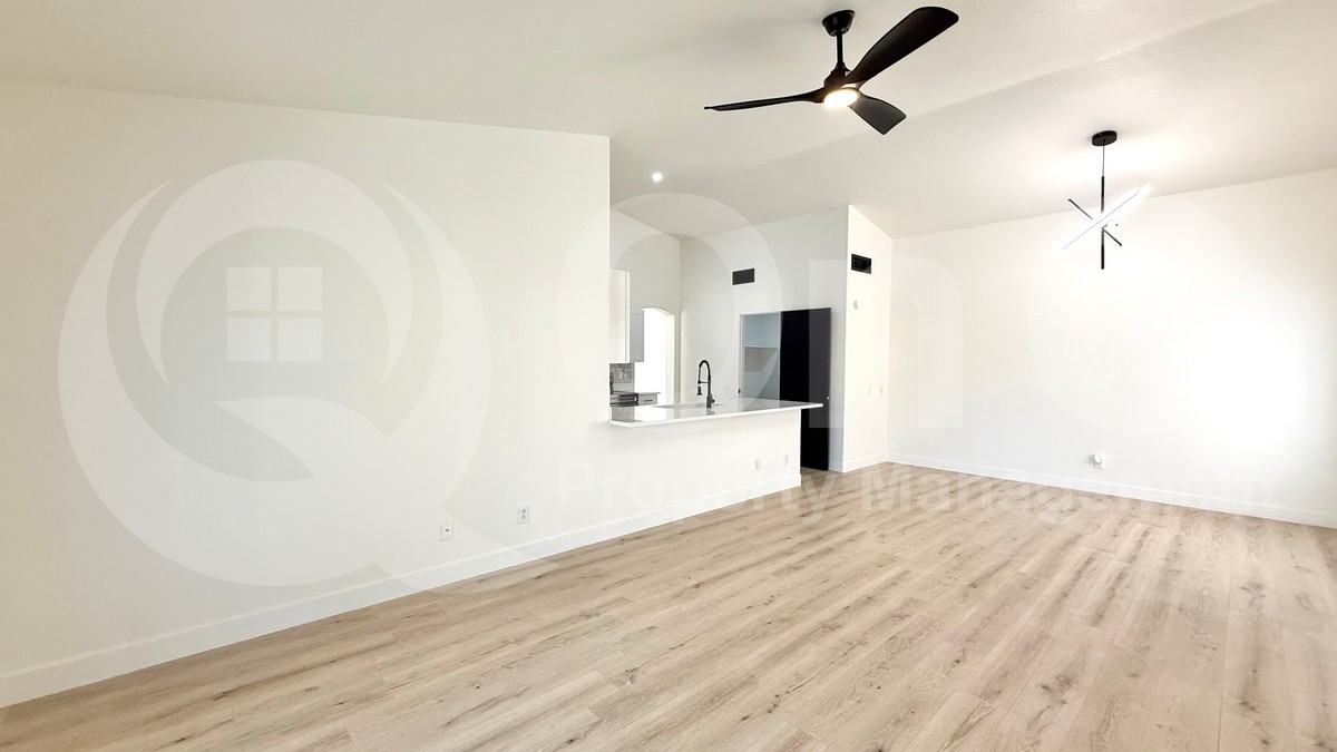 510 W Amoroso Dr - Photo 6 of 27