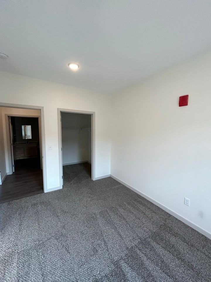 101 Main St S - Photo 5 of 5