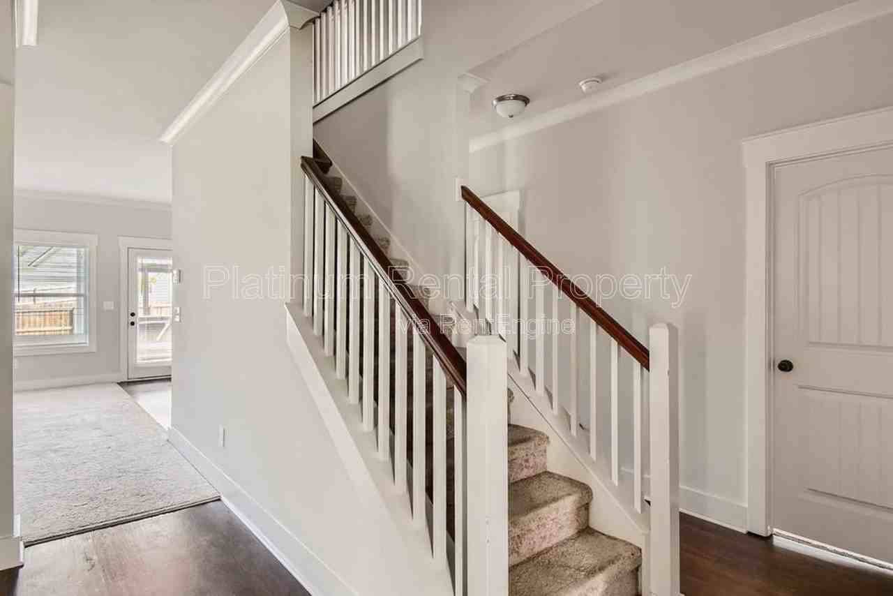 244 Stonecreek Bnd - Photo 7 of 50