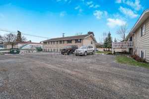 featured image of 906 N 2nd St