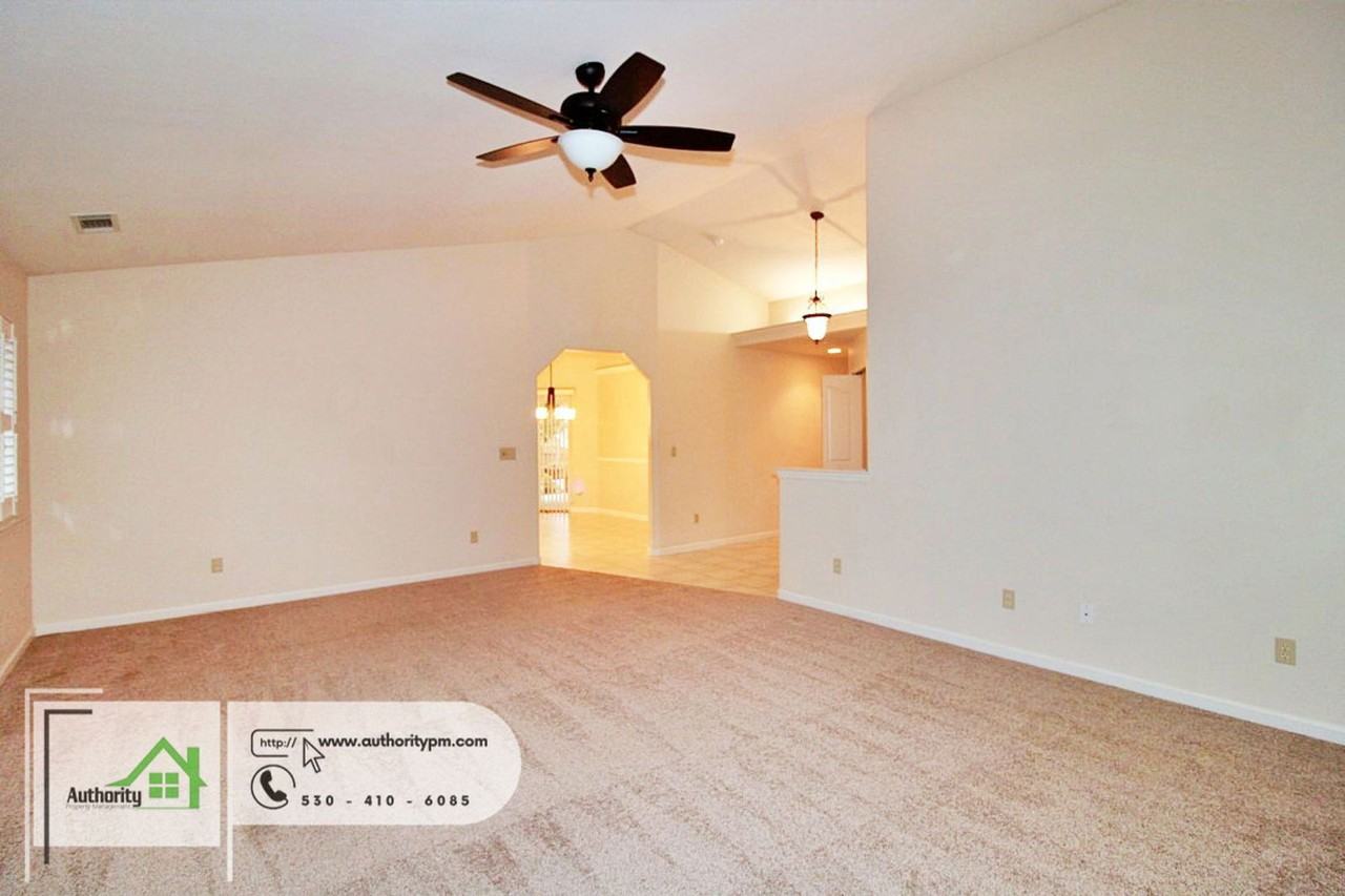 1720 Capistrano Walk - Photo 7 of 28