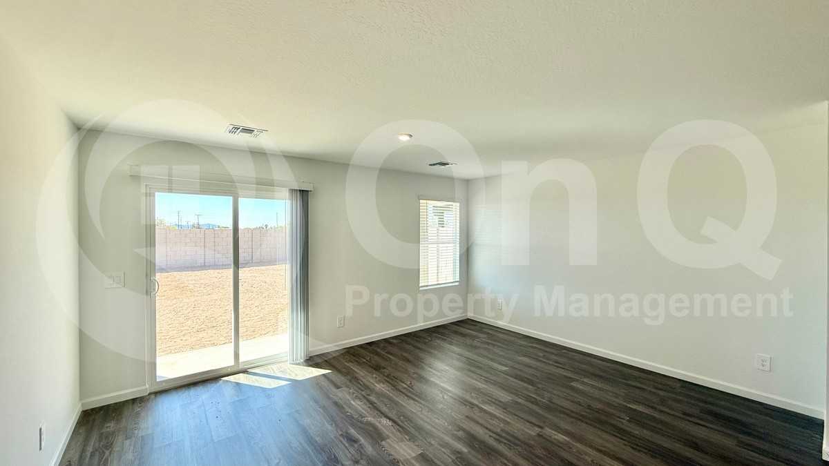 24477 W St Anne Ave - Photo 4 of 18