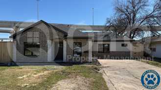 2502 Rosewood Dr - Photo 1 of 1