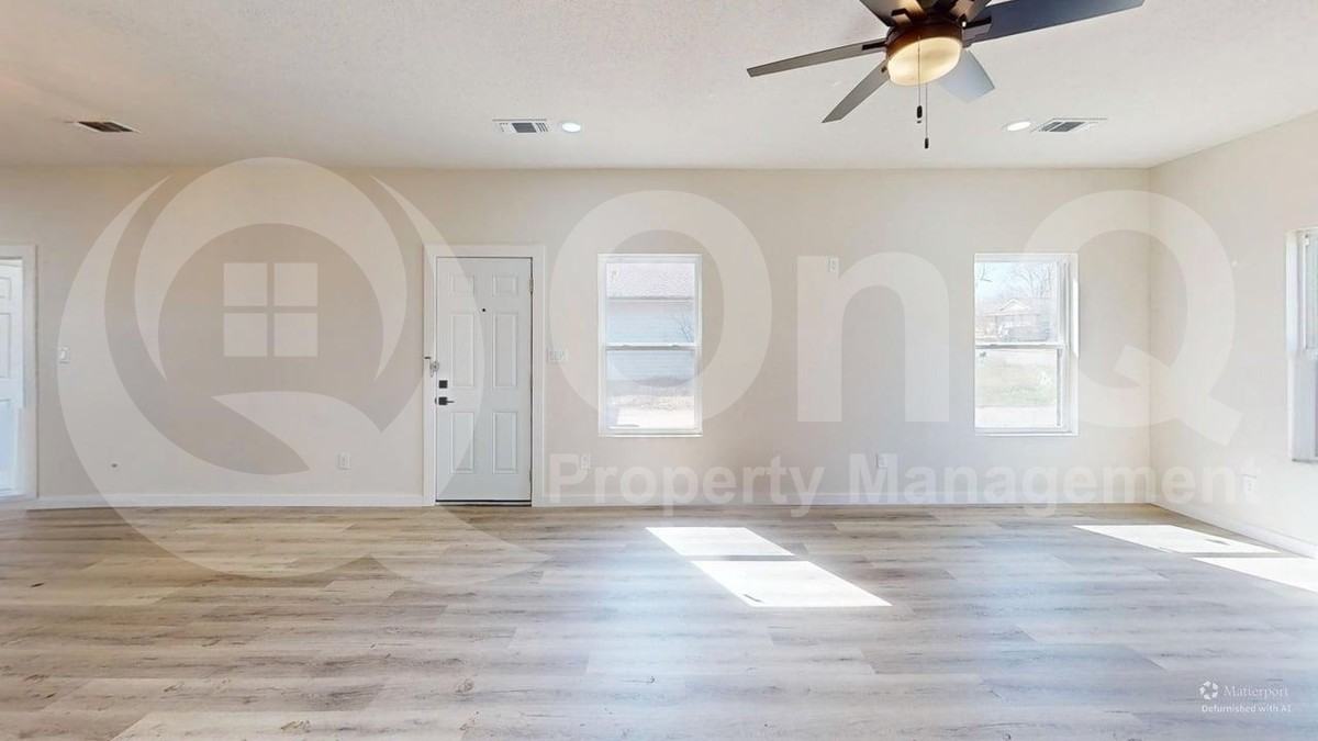 2502 Rosewood Dr - Photo 7 of 24