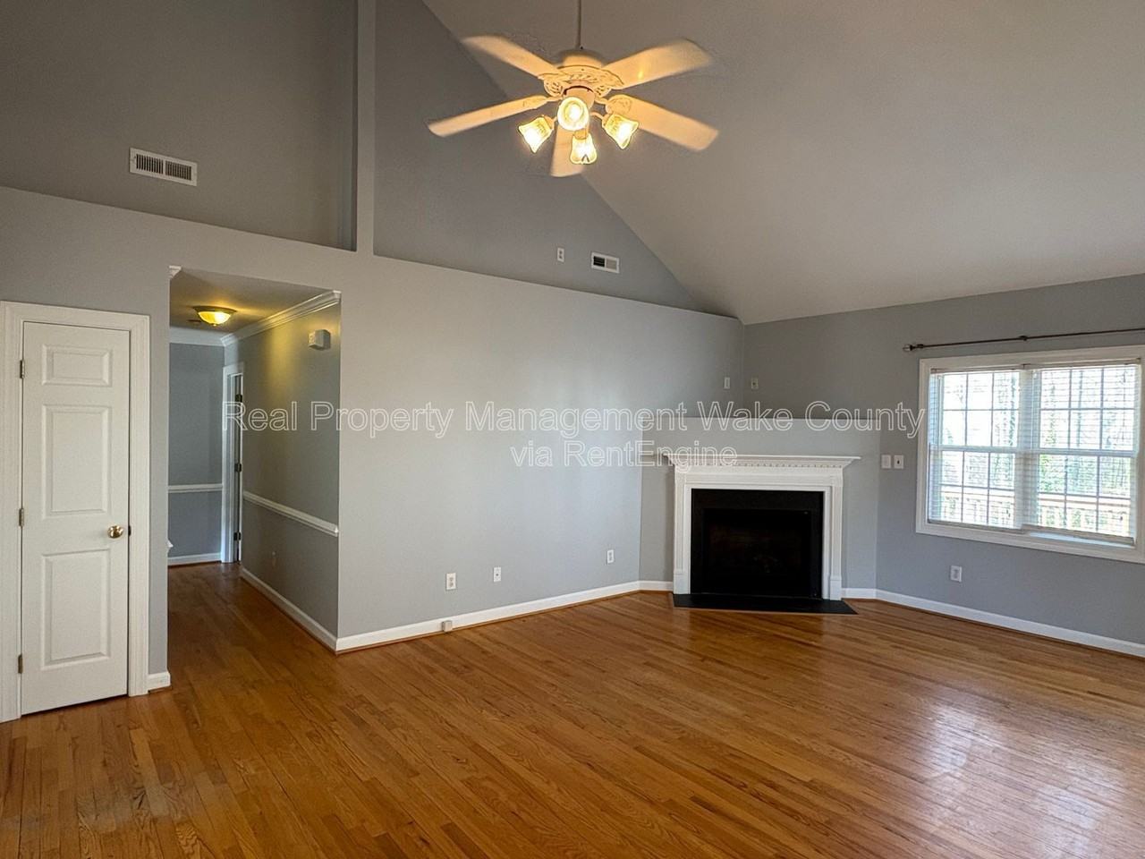 828 Shackleton Rd - Photo 3 of 27