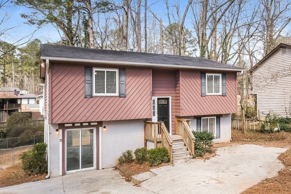 9039 Raven Dr - Photo 4 of 17