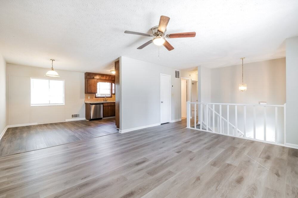 9039 Raven Dr - Photo 6 of 17