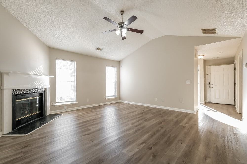 3568 Brookstone Way - Photo 4 of 16