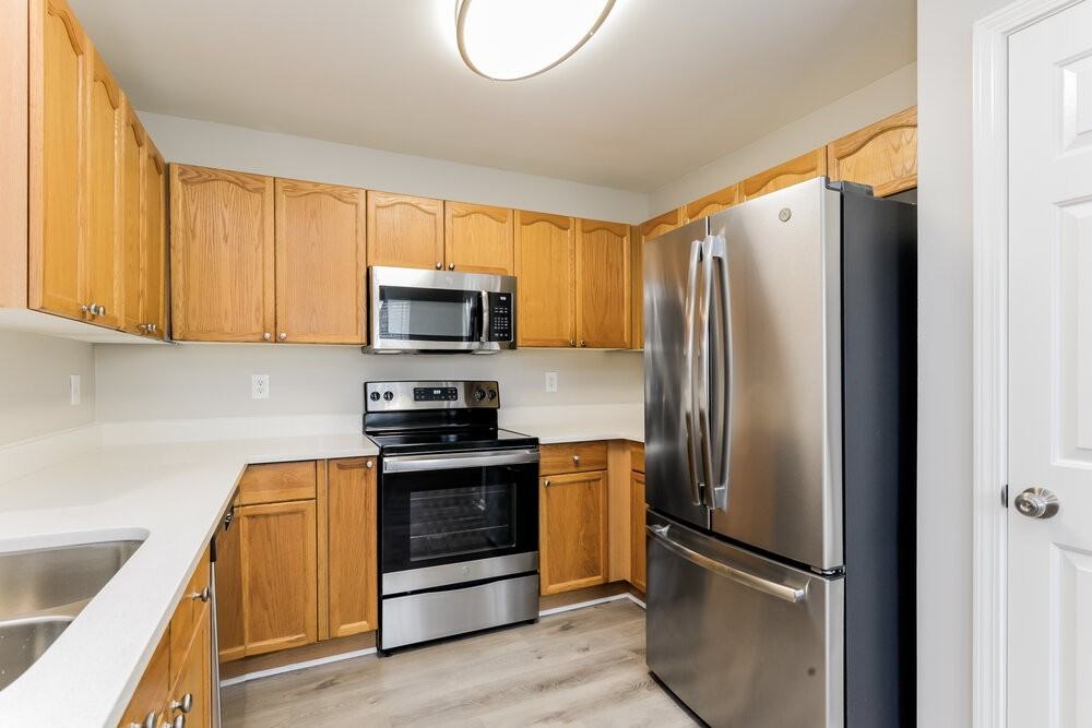 1243 Brook Farm Ln - Photo 7 of 16