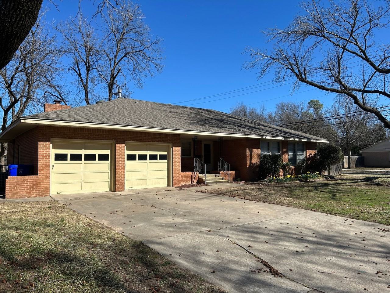 1201 Cruce St - Photo 2 of 17