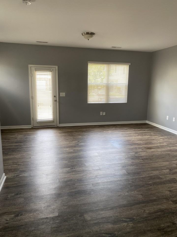 8960 Commons Townes Dr #1 - Photo 2 of 23