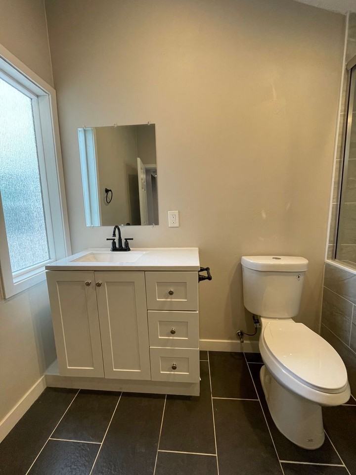 5215-5217 Catoctin Drive - Photo 6 of 10