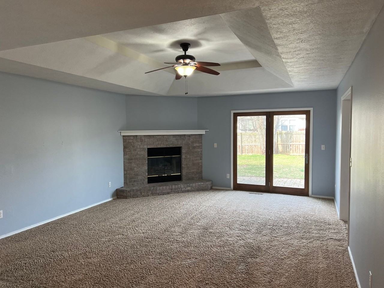 3243 S Nettleton Ave - Photo 2 of 16