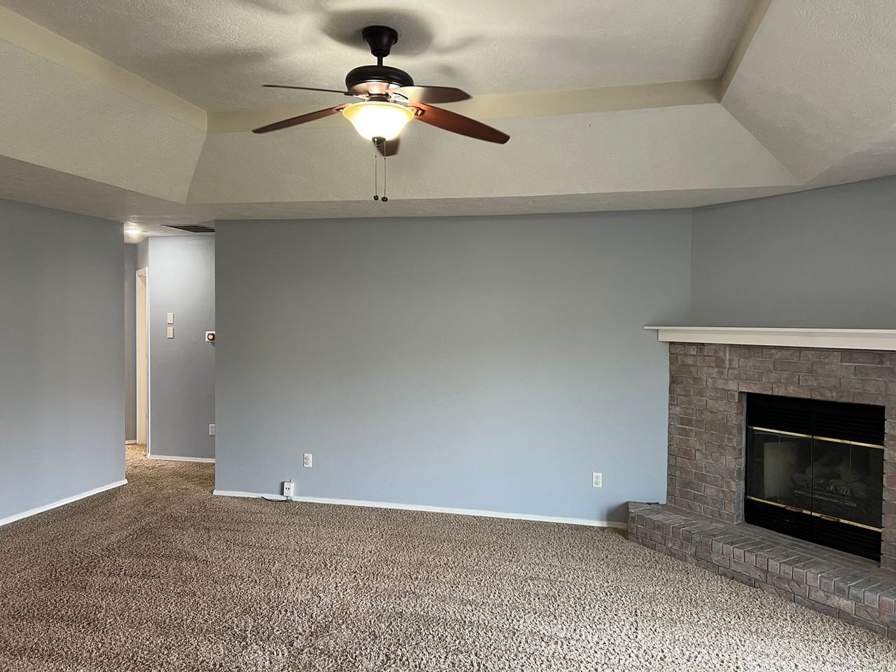 3243 S Nettleton Ave - Photo 3 of 16