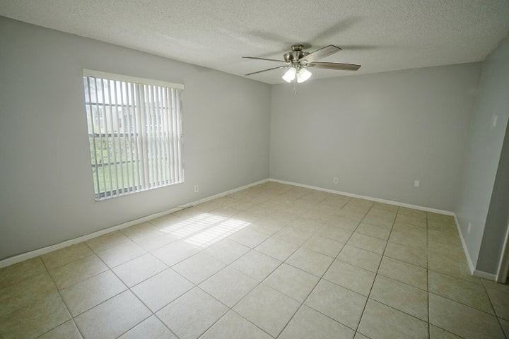 2828 Casita Way - Photo 6 of 8