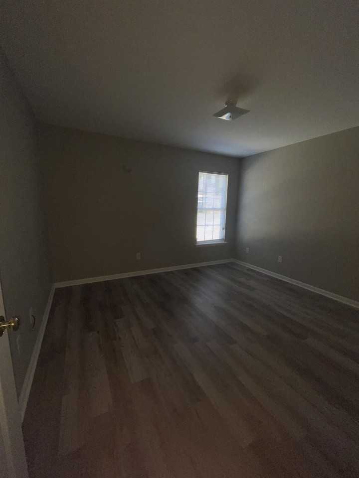 106 Dru Ct - Photo 7 of 12