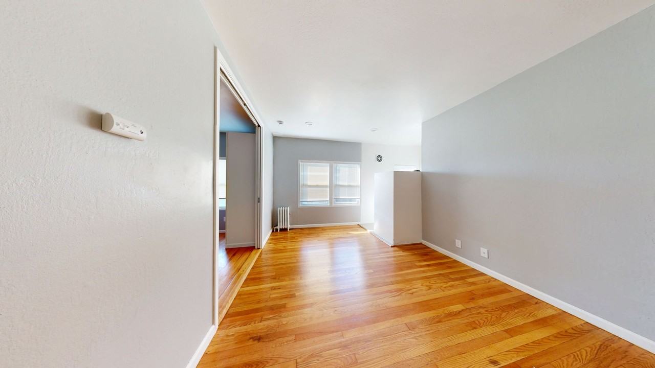 454 34th St - Photo 2 of 22