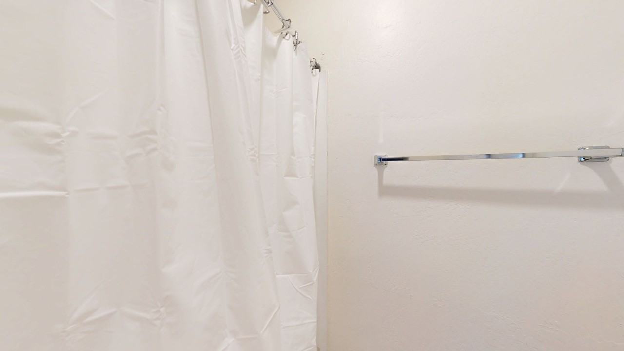 454 34th St - Photo 6 of 22