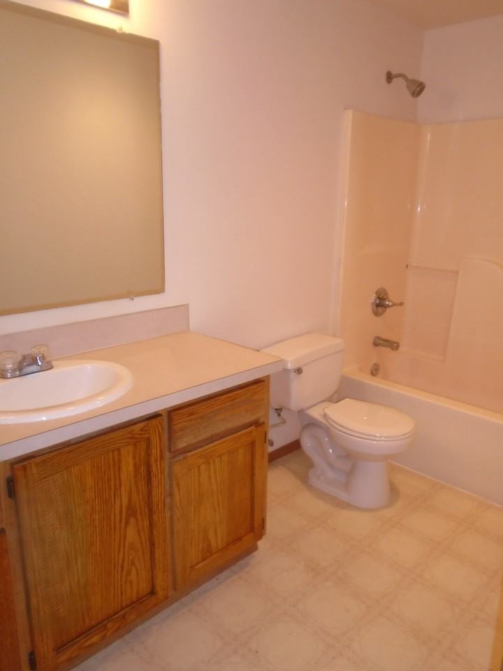 374 - Photo 2 of 13