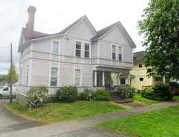 featured image of 511 E Chestnut St