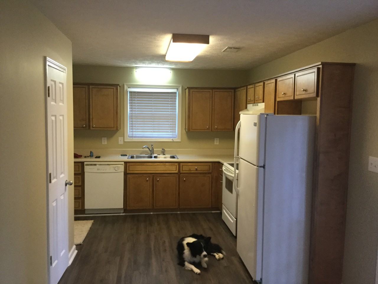 139 Glenn Drive Mi Glenn Drive - Photo 3 of 11