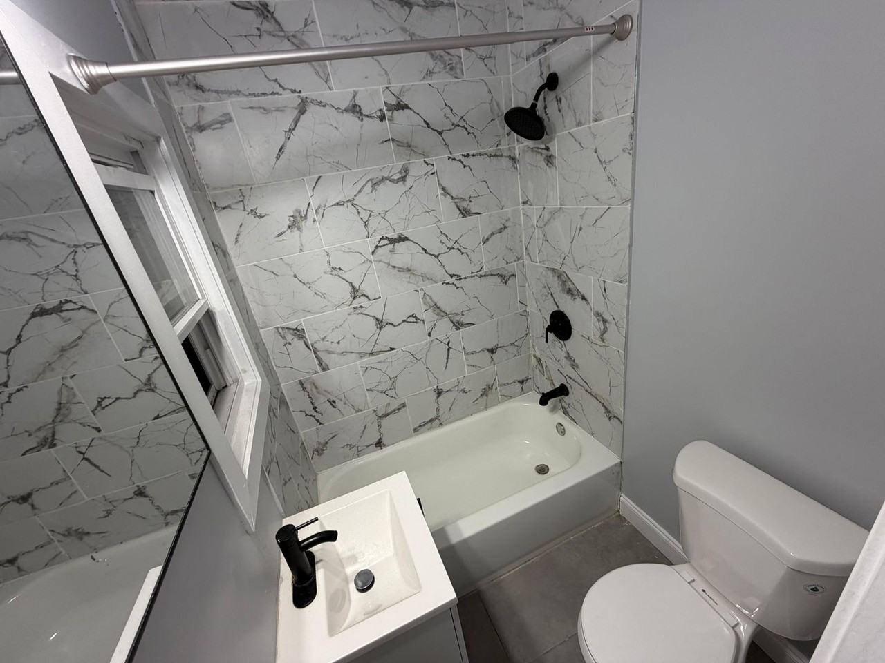 360-362 Peshine - Photo 2 of 7