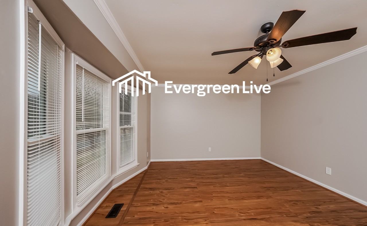 6443 Kimberly Loop - Photo 2 of 10