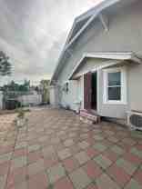 1402 W Alhambra Rd - Photo 1 of 1