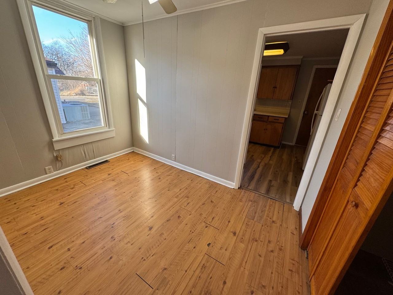 1006 N 12th St #1 - Photo 5 of 13