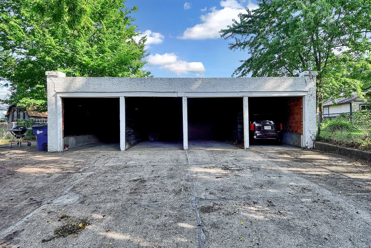 7349 Myrtle Ave #1E - Photo 2 of 11