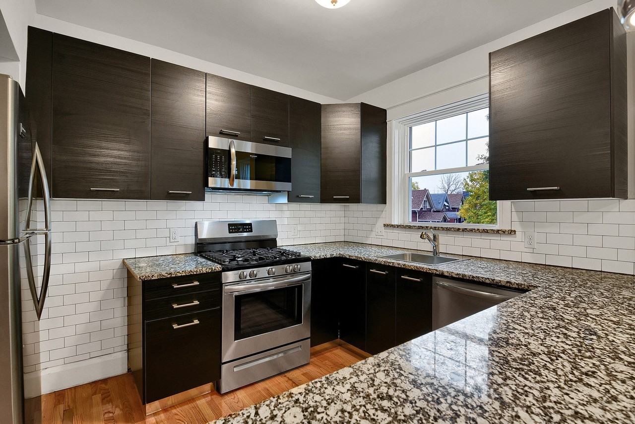 7349 Myrtle Ave #1E - Photo 4 of 11