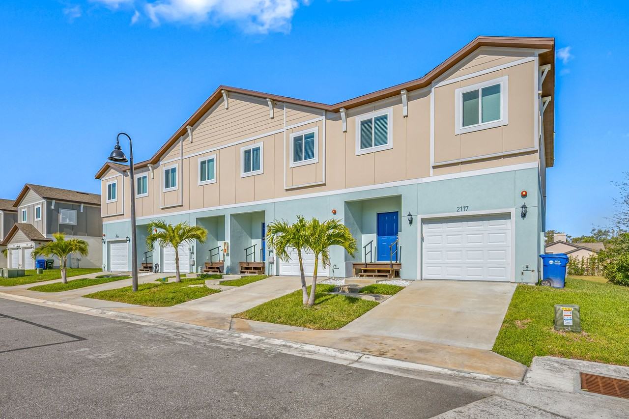 Whitney Place Townhomes - Photo 3 of 9