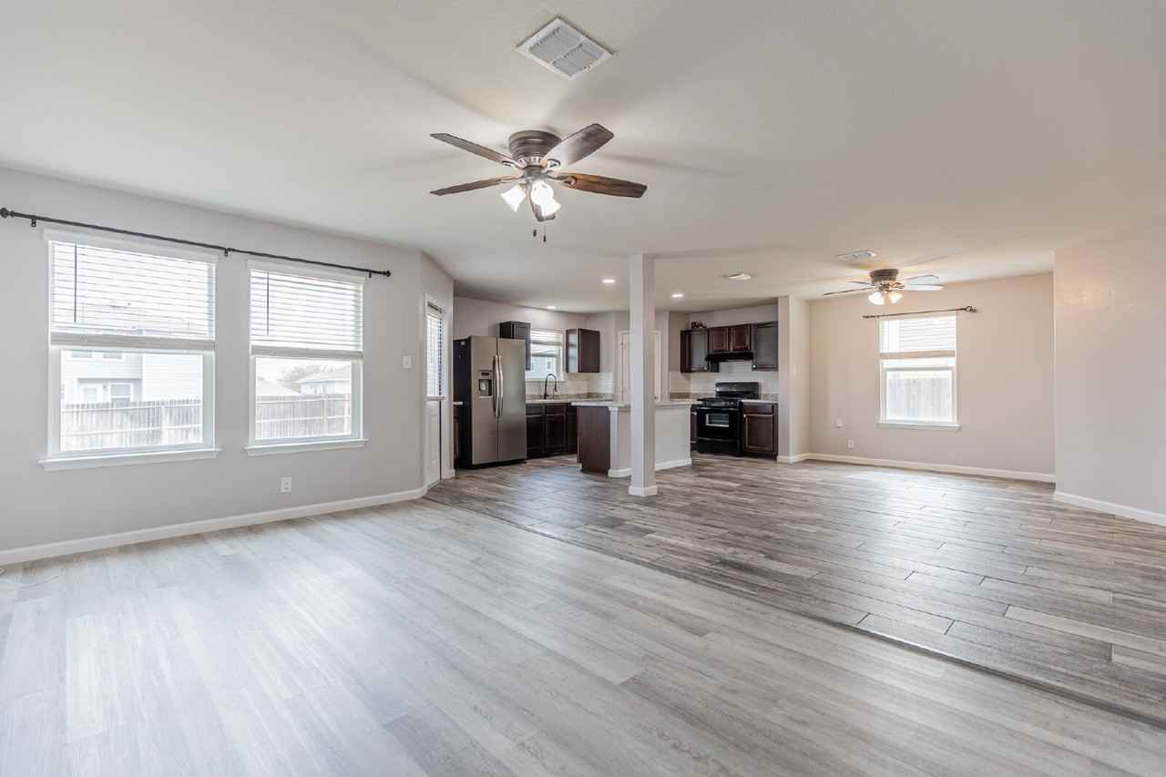 6414 Dynamic Sound - Photo 6 of 33