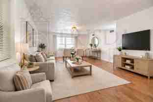 BRO612 - Photo 1 of 1