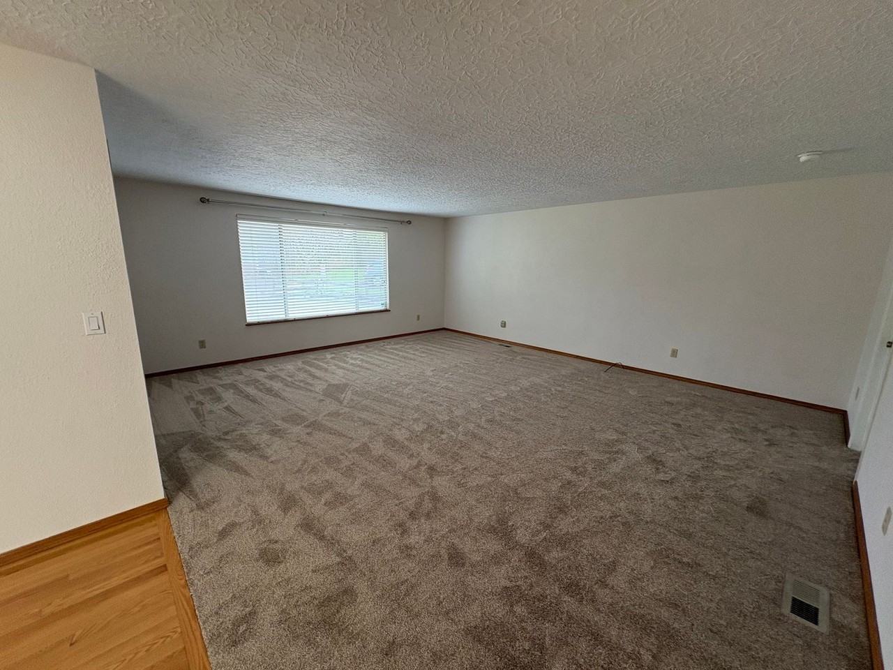 2292 Timothy Ct - Photo 6 of 18