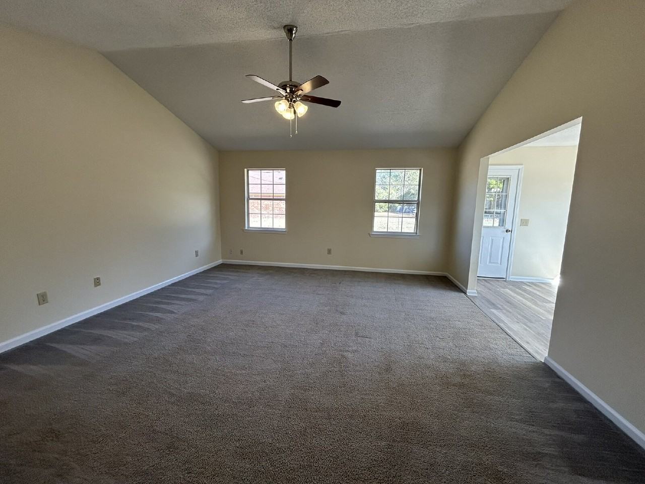 849 Lyndsi Ln - Photo 2 of 11