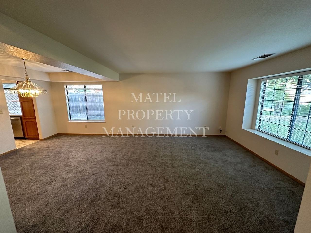 2840 Mcneil Dr - Photo 3 of 27