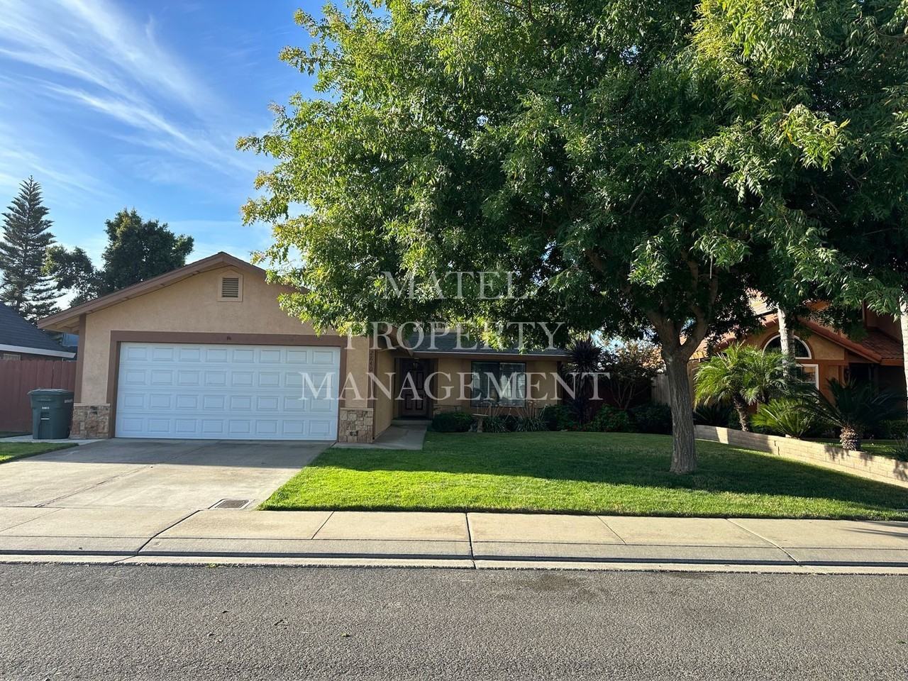 2840 Mcneil Dr - Photo 4 of 27