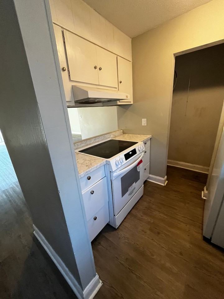 Sandy Creek Apartments - Photo 4 of 19