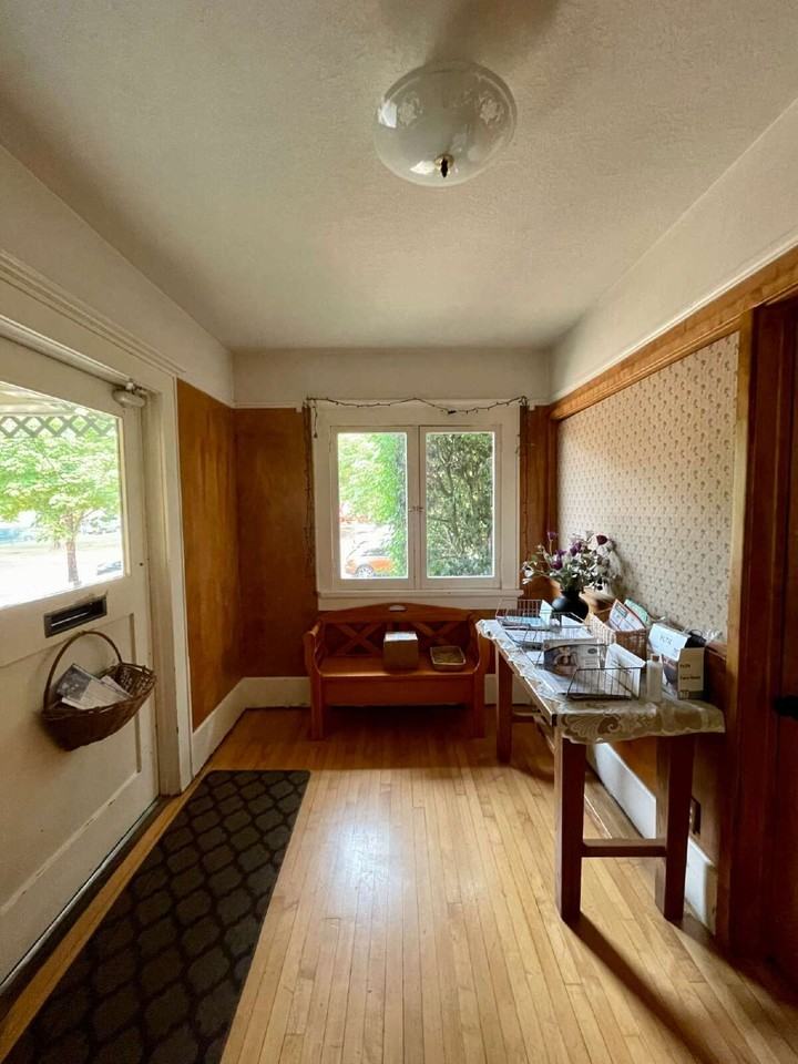 1598 Orchard St - Photo 2 of 8