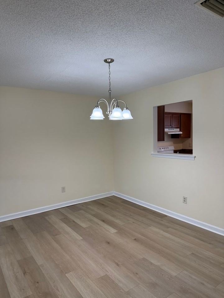 167 S Kentucky Ave - Photo 4 of 11