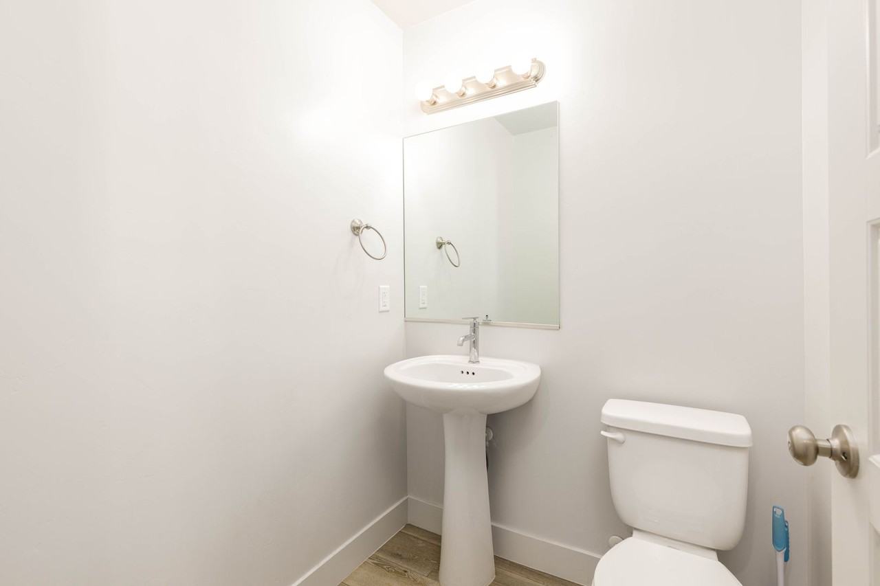 3144 E Sky Rim Way - Photo 5 of 24